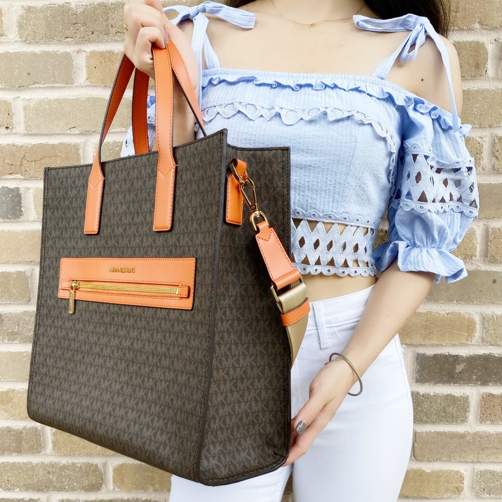 Gaby’sBags💕Michael Kors Tote Signature MK - Picture 3 of 5